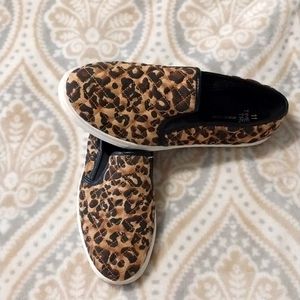 LEOPARD PRINT SLIP-ONS Size 11